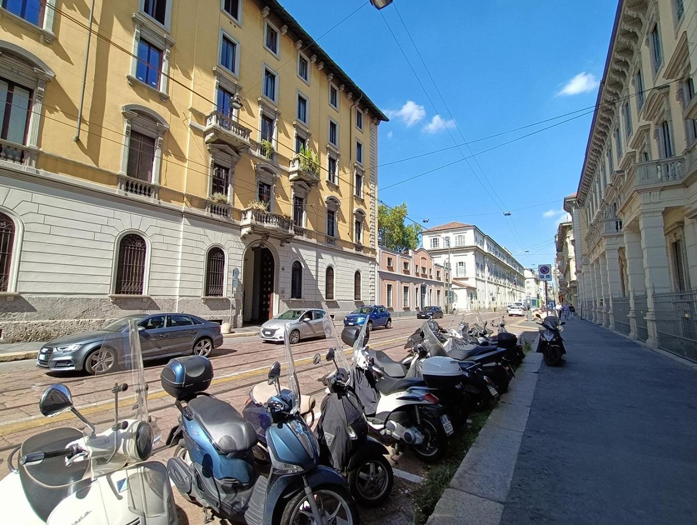 Sahi - Residenza Corso Italia Tre Camere, Due Bagni E Un Salone Milano Eksteriør bilde
