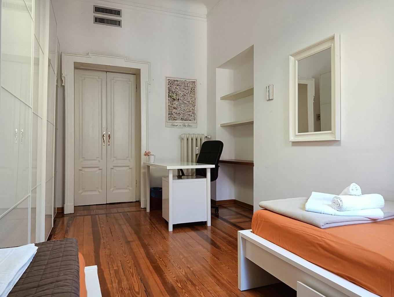 Sahi - Residenza Corso Italia Tre Camere, Due Bagni E Un Salone Milano Eksteriør bilde